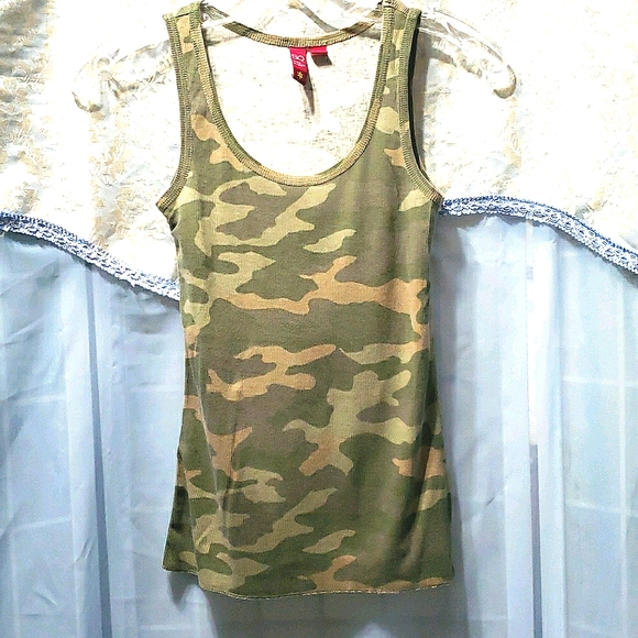 SO CAMOUFLAGE SCOOP NECK GREEN/TAN TANK SZ S - Picture 1 of 9